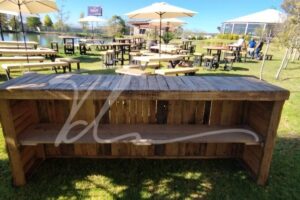 Barra de bebidas vintage natural