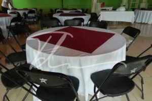 Mesas y sillas plegables