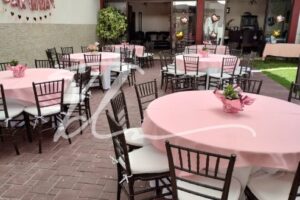 Mesa redonda, silla Tiffany Mesa redonda, silla Tiffany