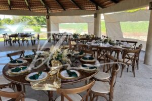 Mesa vintage, silla Cross Back Mesa vintage, silla Cross Back